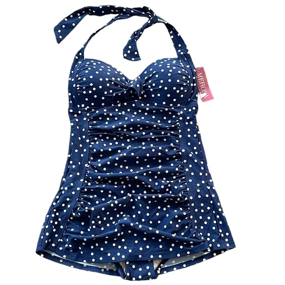 Merano - One Piece Swimsuit - Picture 2 of 6